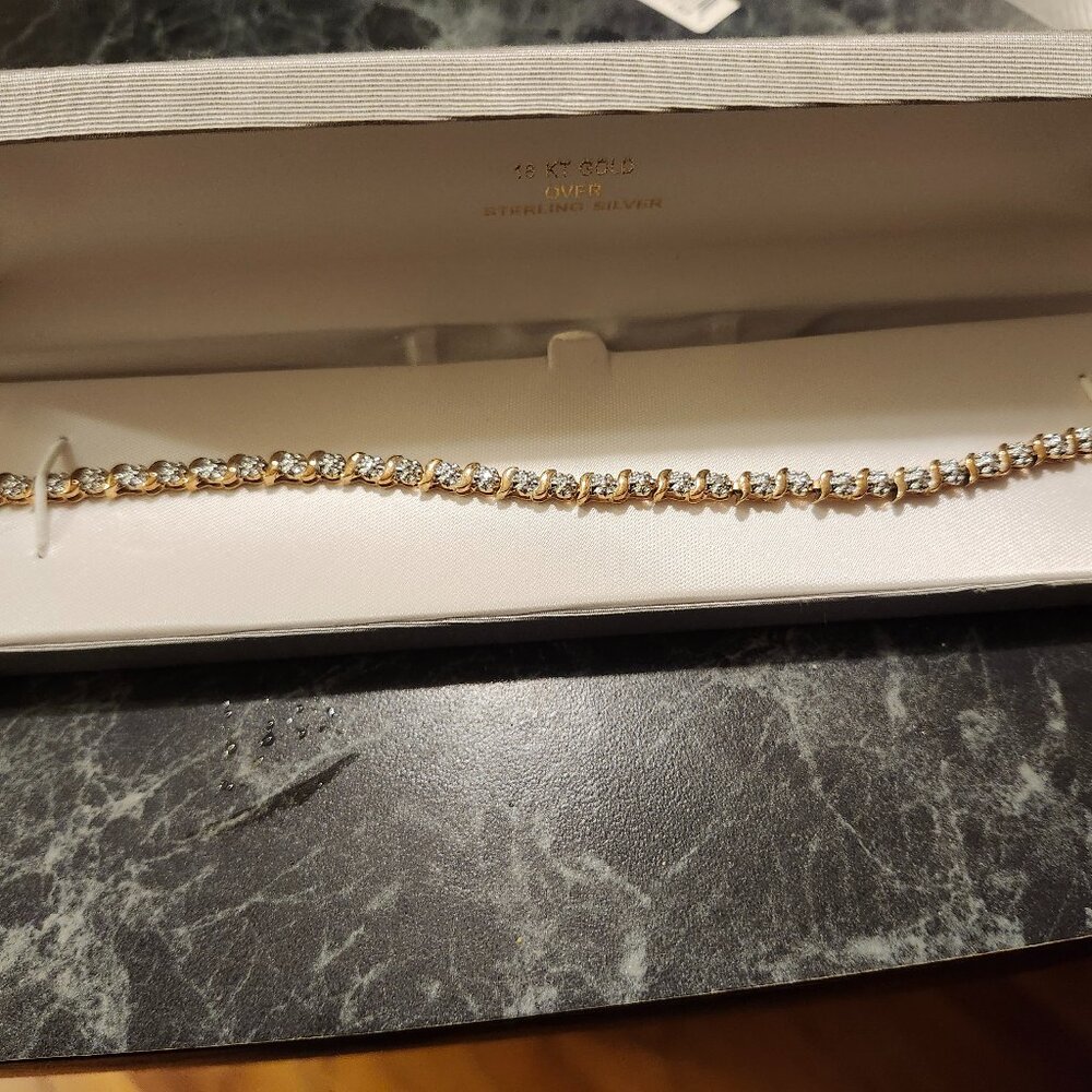 NEW diamond essence bracelet